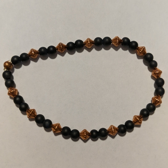 Black and bronze bracelet - Picture 3 of 3